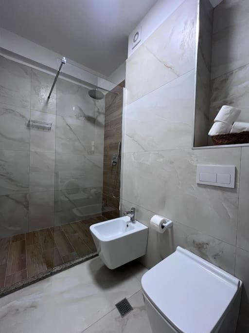 Inizio Apartment Shkodër Buitenkant foto